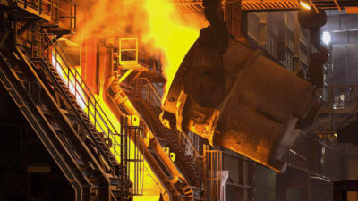 德国萨尔茨吉特一家钢厂的爆炸炉。
