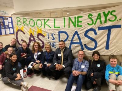 倡导者去年11月，马萨诸塞州的马萨诸塞州的Brookline在Brookline禁令通过。