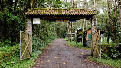 La Amistad国家公园的入口，现在将由Naso控制在与政府的联合管理计划下。