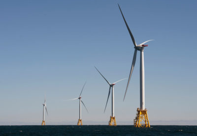 位于罗德岛海岸的布洛克岛风电场于2016年开始运营，是美国第一个商业海上风电场。