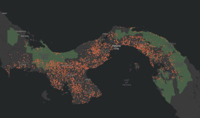 该地图显示了2021年巴拿马发生的火灾（通常用于清除土地）的地方。大火标记为红色；土著土地被绿色遮蔽。